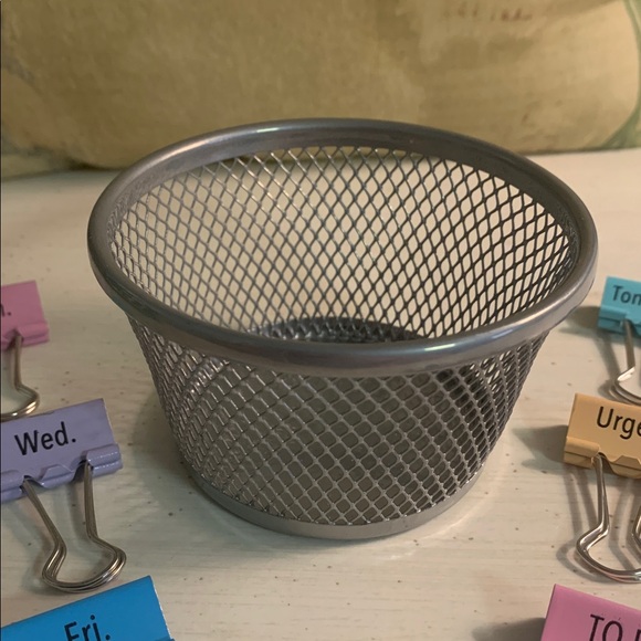 10 PC Colorful Binder Clips with Silver Tone Mesh Holder - Picture 2 of 5